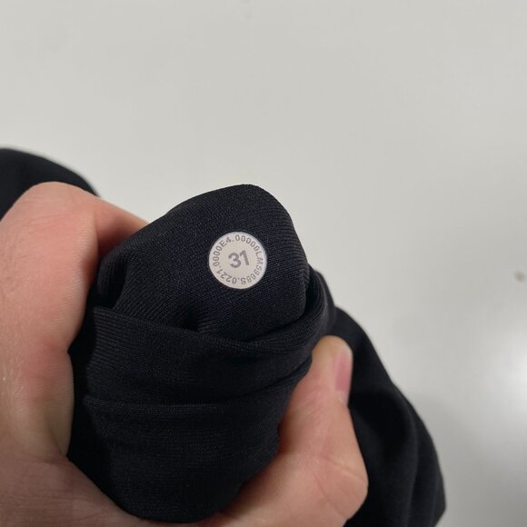 M5968S - Lululemon ABC Classic Fit Warpstreme Pants Black men's size 31x32 - Picture 9 of 10